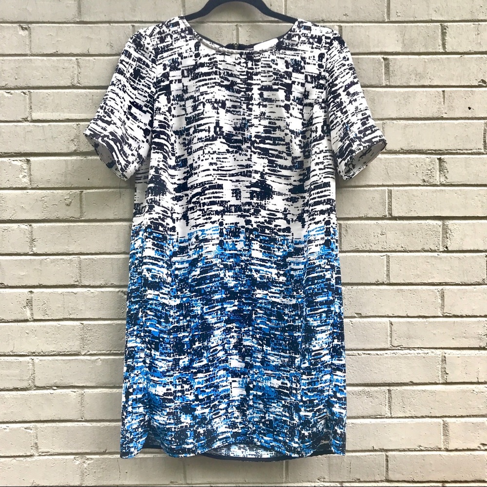 Printed shift dress with exposed zipper